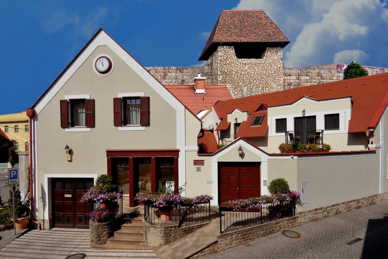 Bed and Breakfast Patria Panzio Eger Exteriér fotografie
