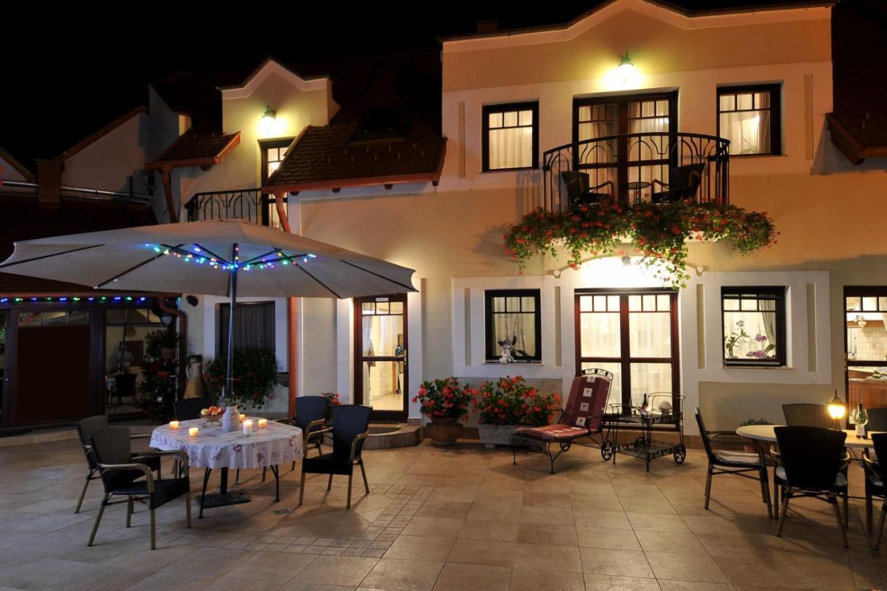 Bed and Breakfast Patria Panzio Eger Exteriér fotografie
