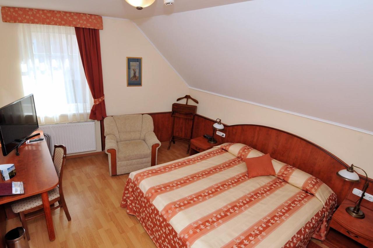 Bed and Breakfast Patria Panzio Eger Exteriér fotografie